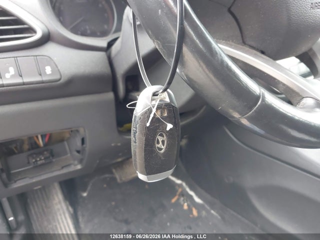Продаж на аукціоні авто 2018 Hyundai Elantra Gt Gl Se, vin: KMHH35LE1JU040379, номер лоту: 12638159