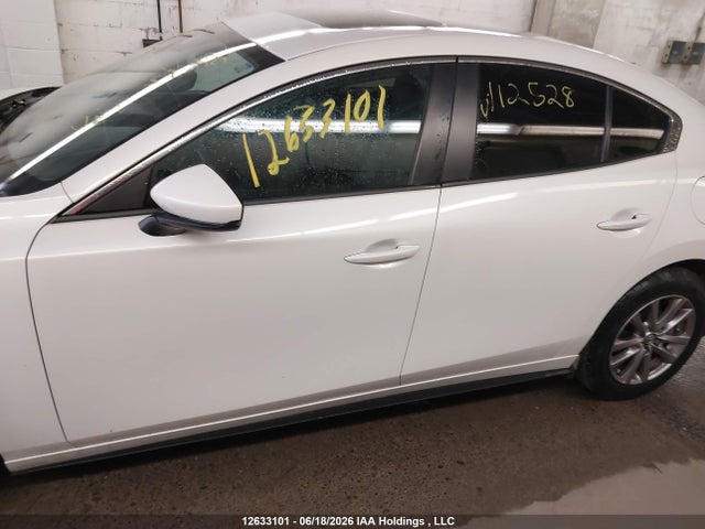 JM1BPACL1K1112528 Mazda Mazda3 Gs