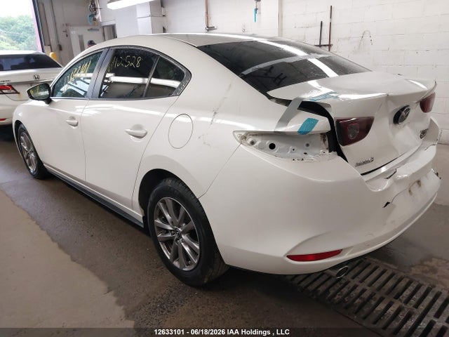 JM1BPACL1K1112528 Mazda Mazda3 Gs