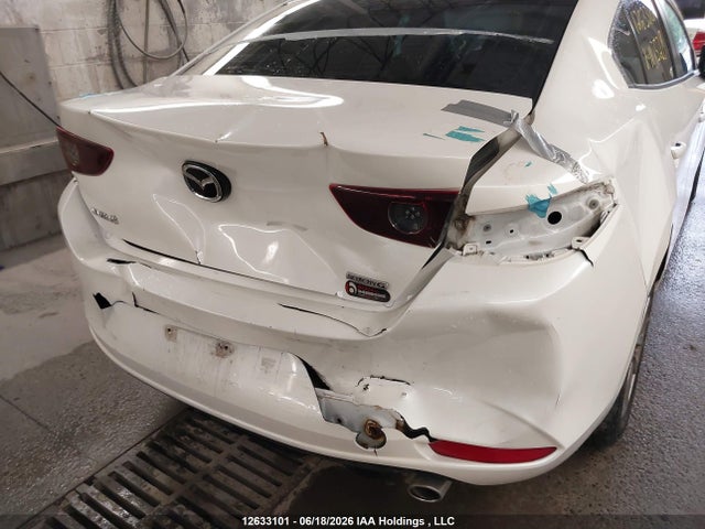 JM1BPACL1K1112528 Mazda Mazda3 Gs