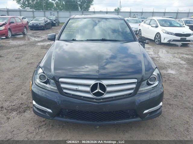 2012 Mercedes-benz C 350 4matic მანქანა იყიდება აუქციონზე, vin: WDDGF8JB0CA611372, აუქციონის ნომერი: 12638221