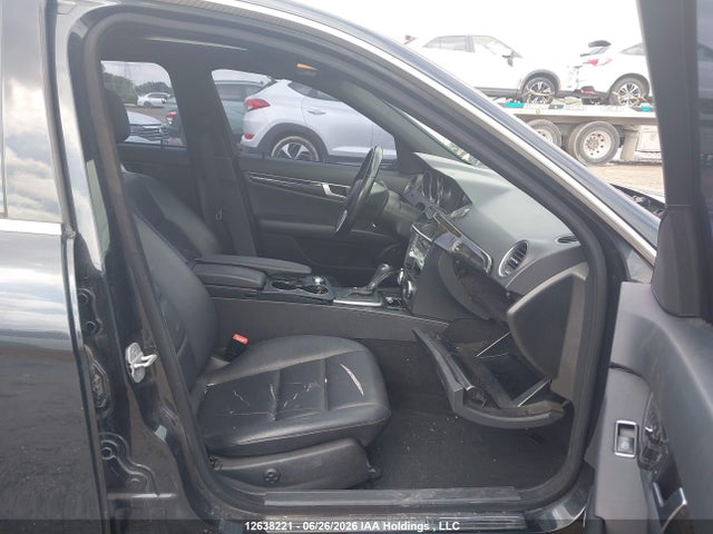 2012 Mercedes-benz C 350 4matic მანქანა იყიდება აუქციონზე, vin: WDDGF8JB0CA611372, აუქციონის ნომერი: 12638221