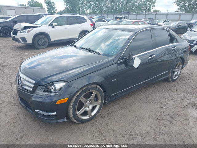 2012 Mercedes-benz C 350 4matic მანქანა იყიდება აუქციონზე, vin: WDDGF8JB0CA611372, აუქციონის ნომერი: 12638221