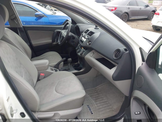 2011 Toyota Rav4 მანქანა იყიდება აუქციონზე, vin: 2T3BF4DV2BW134494, აუქციონის ნომერი: 12638230