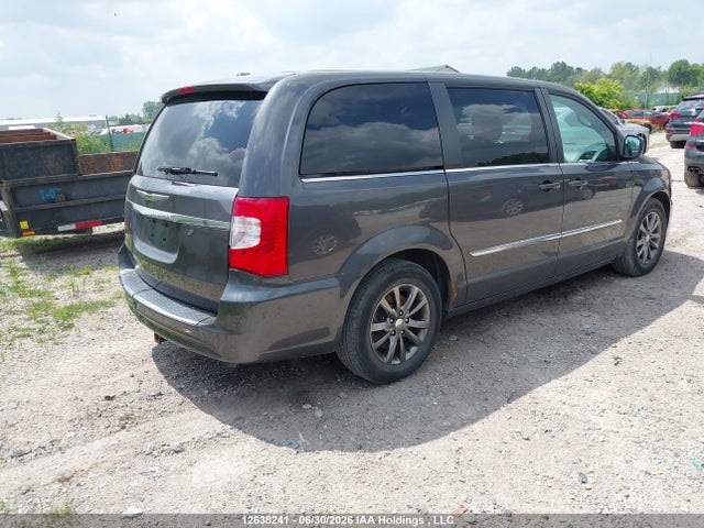 12638241 :رقم المزاد ، 2C4RC1HG1FR656793 vin ، 2015 Chrysler Town & Country S مزاد بيع