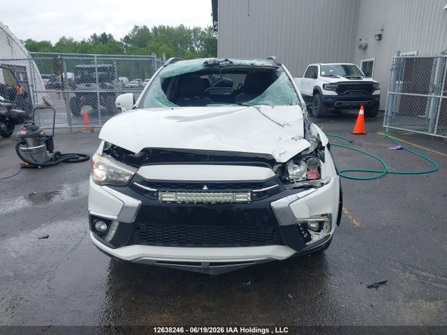 JA4AJ4AW6JZ605613 Mitsubishi Rvr Se Limited/gt