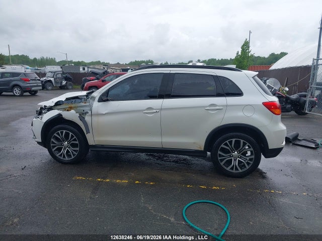 JA4AJ4AW6JZ605613 Mitsubishi Rvr Se Limited/gt