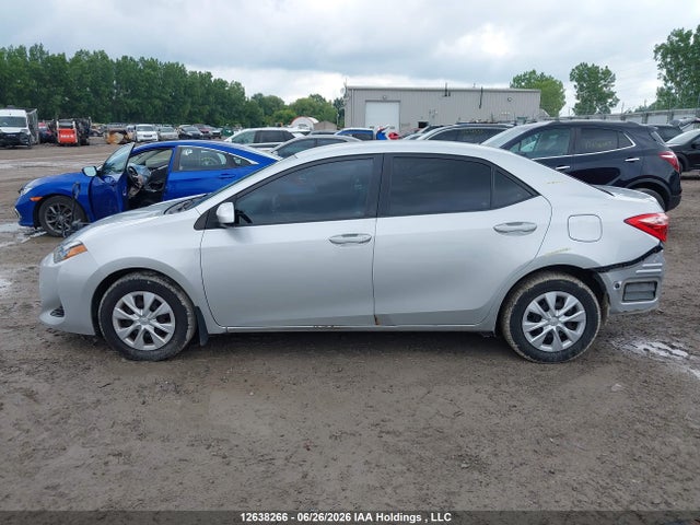 2018 Toyota Corolla Ce მანქანა იყიდება აუქციონზე, vin: 2T1BURHE1JC043870, აუქციონის ნომერი: 12638266