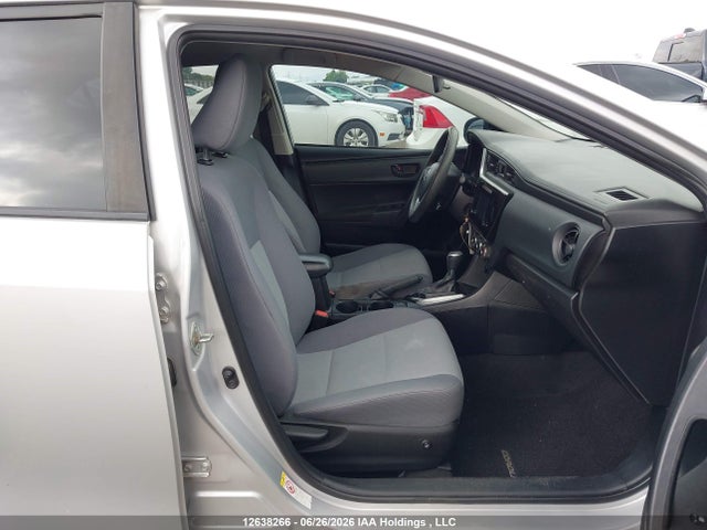2018 Toyota Corolla Ce მანქანა იყიდება აუქციონზე, vin: 2T1BURHE1JC043870, აუქციონის ნომერი: 12638266