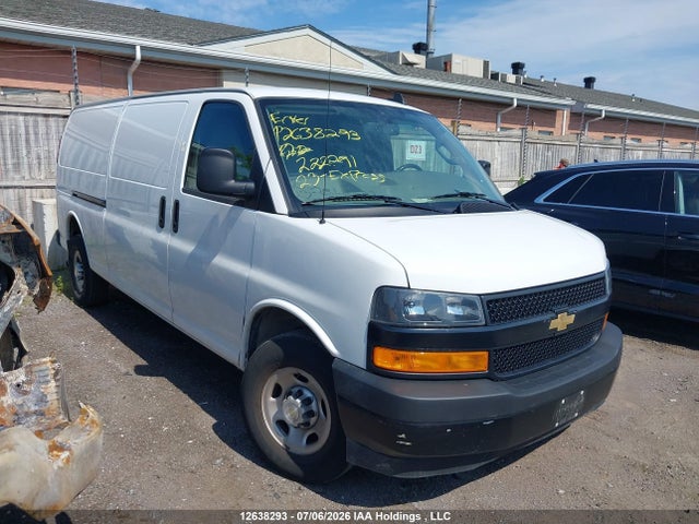 Chevrolet Express G2500 2023 1GCWGBFP2P1222291 Image 13