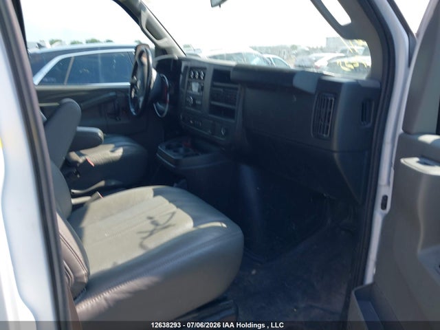 Chevrolet Express G2500 2023 1GCWGBFP2P1222291 Image 5