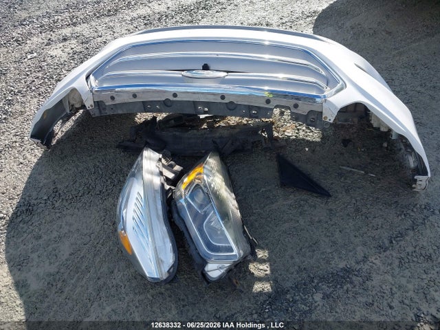 Продажа на аукционе авто 2017 Ford Escape Se, vin: 1FMCU9GD8HUB69634, номер лота: 12638332