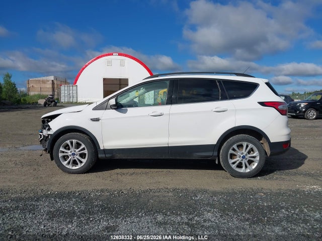 Продажа на аукционе авто 2017 Ford Escape Se, vin: 1FMCU9GD8HUB69634, номер лота: 12638332