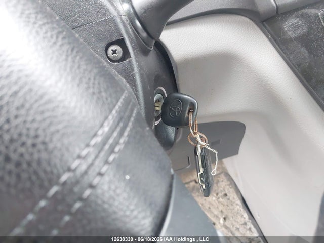 Toyota SIENNA LE 2018 5TDJZ3DC9JS190606 Image 11