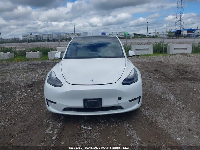 Продаж на аукціоні авто 2023 Tesla Model Y Long Range, vin: 7SAYGDEE3PF757564, номер лоту: 12638352
