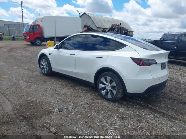 Продаж на аукціоні авто 2023 Tesla Model Y Long Range, vin: 7SAYGDEE3PF757564, номер лоту: 12638352