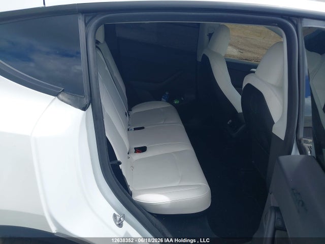 Продаж на аукціоні авто 2023 Tesla Model Y Long Range, vin: 7SAYGDEE3PF757564, номер лоту: 12638352