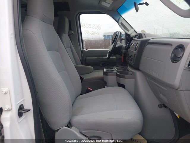2014 Ford Econoline E150 Van მანქანა იყიდება აუქციონზე, vin: 1FTNE1EW4EDA92255, აუქციონის ნომერი: 12638356
