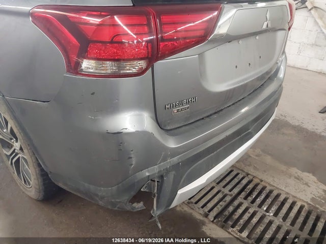 Aukcja sprzedaży 2017 Mitsubishi Outlander Gt, vin: JA4JZ4AX2HZ604504, numer aukcji: 12638434