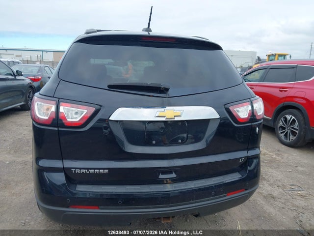 12638493 :رقم المزاد ، 1GNKRHKDXHJ126098 vin ، 2017 Chevrolet Traverse Lt مزاد بيع