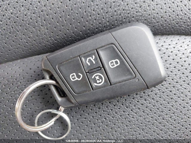 3VV4X7B28RM015023 Volkswagen TAOS SEL