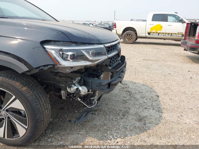 3VV4X7B28RM015023 Volkswagen TAOS SEL