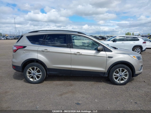 12638519 :رقم المزاد ، 1FMCU9GD7JUB91243 vin ، 2018 Ford Escape Se مزاد بيع