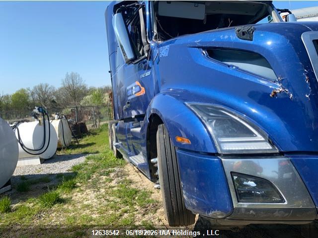 Volvo VNL 2024 4V4NC9EH0RN637457 Image 32
