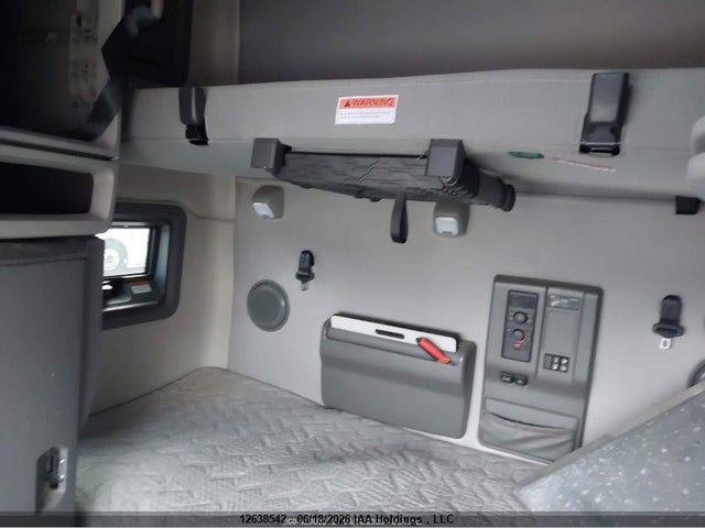 Volvo VNL 2024 4V4NC9EH0RN637457 Image 9