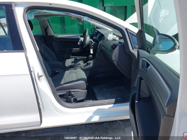 Продажа на аукционе авто 2015 Volkswagen Golf, vin: 3VW217AU0FM045491, номер лота: 12638557