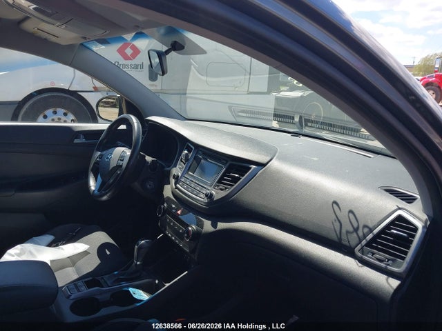 2016 Hyundai Tucson Premium მანქანა იყიდება აუქციონზე, vin: KM8J3CA44GU112085, აუქციონის ნომერი: 12638566