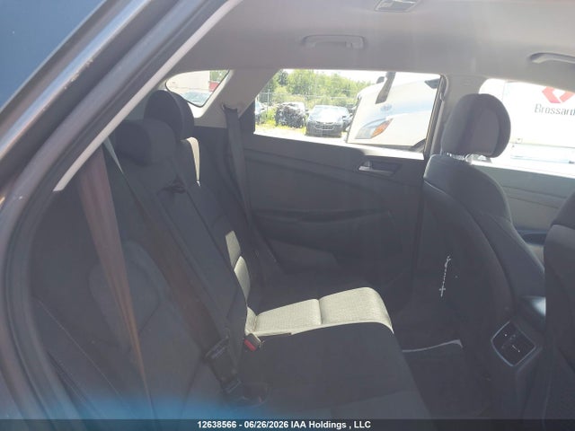 2016 Hyundai Tucson Premium მანქანა იყიდება აუქციონზე, vin: KM8J3CA44GU112085, აუქციონის ნომერი: 12638566