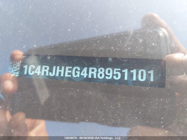 1C4RJHEG4R8951101 Jeep Grand Cherokee