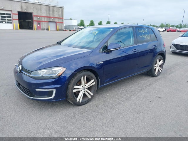 12638601 :رقم المزاد ، WVWPR7AU1JW910933 vin ، 2018 Volkswagen E-golf Sel Premium مزاد بيع