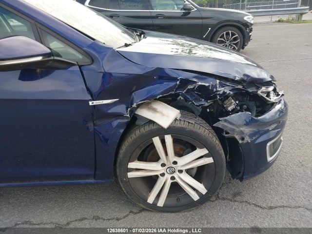 12638601 :رقم المزاد ، WVWPR7AU1JW910933 vin ، 2018 Volkswagen E-golf Sel Premium مزاد بيع