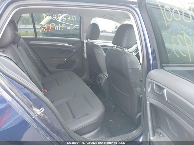 12638601 :رقم المزاد ، WVWPR7AU1JW910933 vin ، 2018 Volkswagen E-golf Sel Premium مزاد بيع