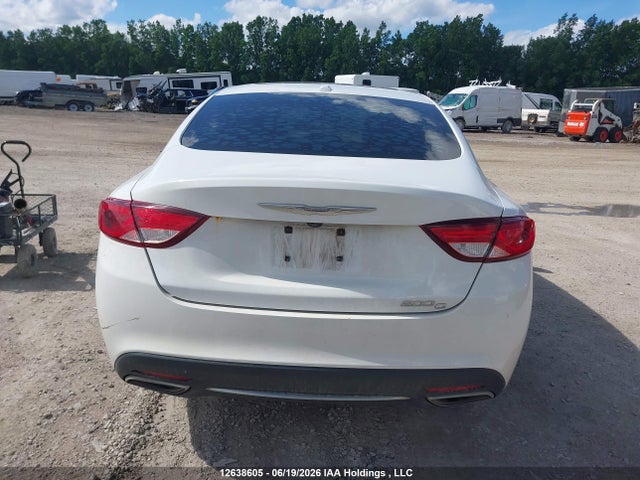 Chrysler 200 C 2015 1C3CCCCG9FN740435 Image 16
