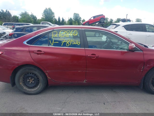 12638612 :رقم المزاد ، 4T1BF1FK0HU781530 vin ، 2017 Toyota Camry Le مزاد بيع
