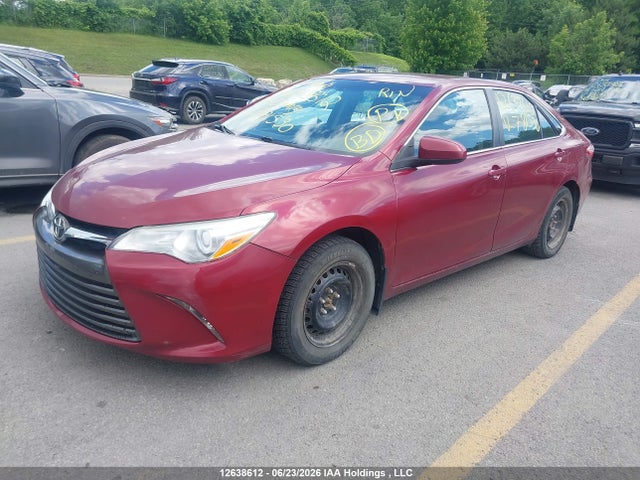 12638612 :رقم المزاد ، 4T1BF1FK0HU781530 vin ، 2017 Toyota Camry Le مزاد بيع