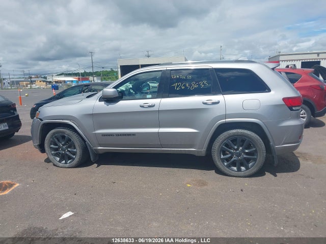 1C4RJFAG1KC759664 Jeep Grand Cherokee Laredo