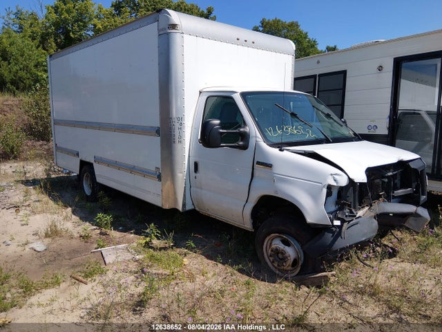 Auction sale of the 2017 Ford Econoline E450 Super Duty Cutwy Van, vin: 1FDXE4FS4HDC51667, lot number: 12638652