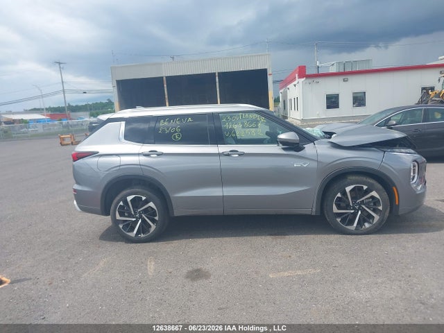 Продажа на аукционе авто 2023 Mitsubishi Outlander Phev Gt, vin: JA4T5VA9XPZ622582, номер лота: 12638667