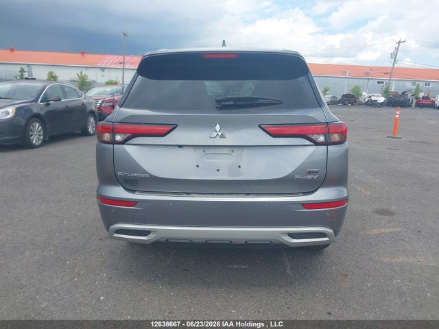 Продажа на аукционе авто 2023 Mitsubishi Outlander Phev Gt, vin: JA4T5VA9XPZ622582, номер лота: 12638667