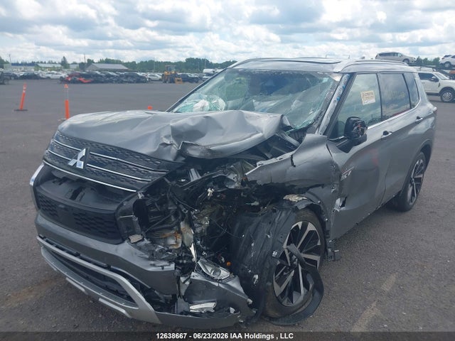 Продажа на аукционе авто 2023 Mitsubishi Outlander Phev Gt, vin: JA4T5VA9XPZ622582, номер лота: 12638667