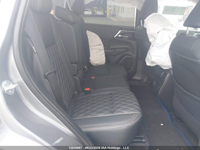 Продажа на аукционе авто 2023 Mitsubishi Outlander Phev Gt, vin: JA4T5VA9XPZ622582, номер лота: 12638667