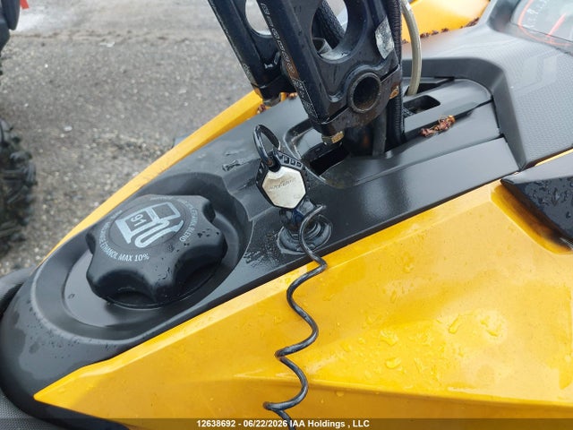 2017 Skidoo Skidoo. მანქანა იყიდება აუქციონზე, vin: 2BPSUWHN6HV000223, აუქციონის ნომერი: 12638692