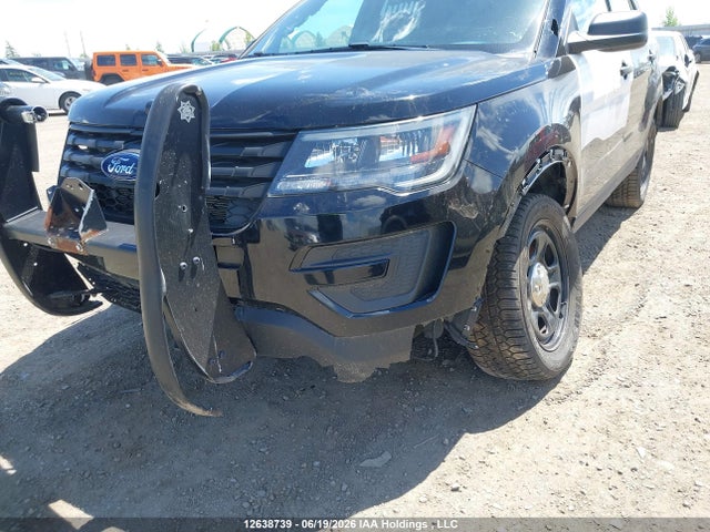 Ford Explorer Police Interceptor 2018 1FM5K8AR1JGB20731 Image 22