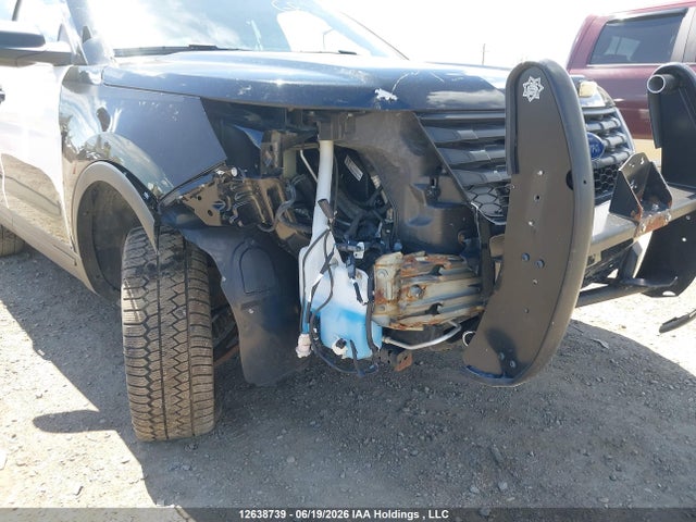 Ford Explorer Police Interceptor 2018 1FM5K8AR1JGB20731 Image 6