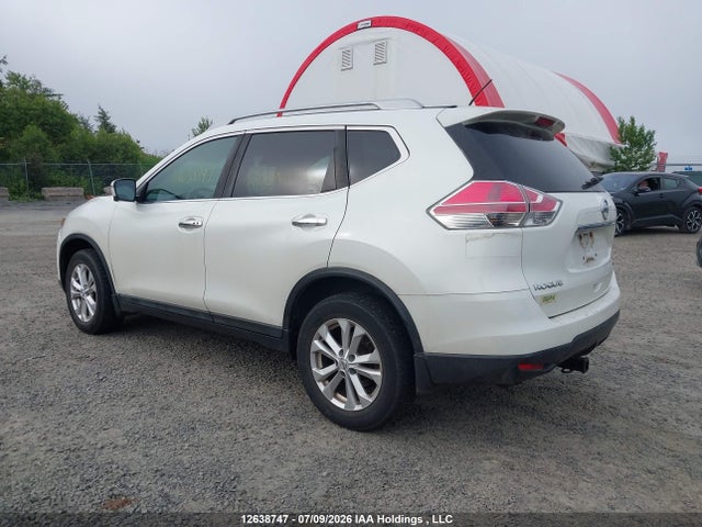 2016 Nissan Rogue S/sl/sv მანქანა იყიდება აუქციონზე, vin: 5N1AT2MV4GC881528, აუქციონის ნომერი: 12638747