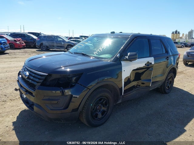 Ford Explorer Police Interceptor 2019 1FM5K8AR3KGA97597 Image 2